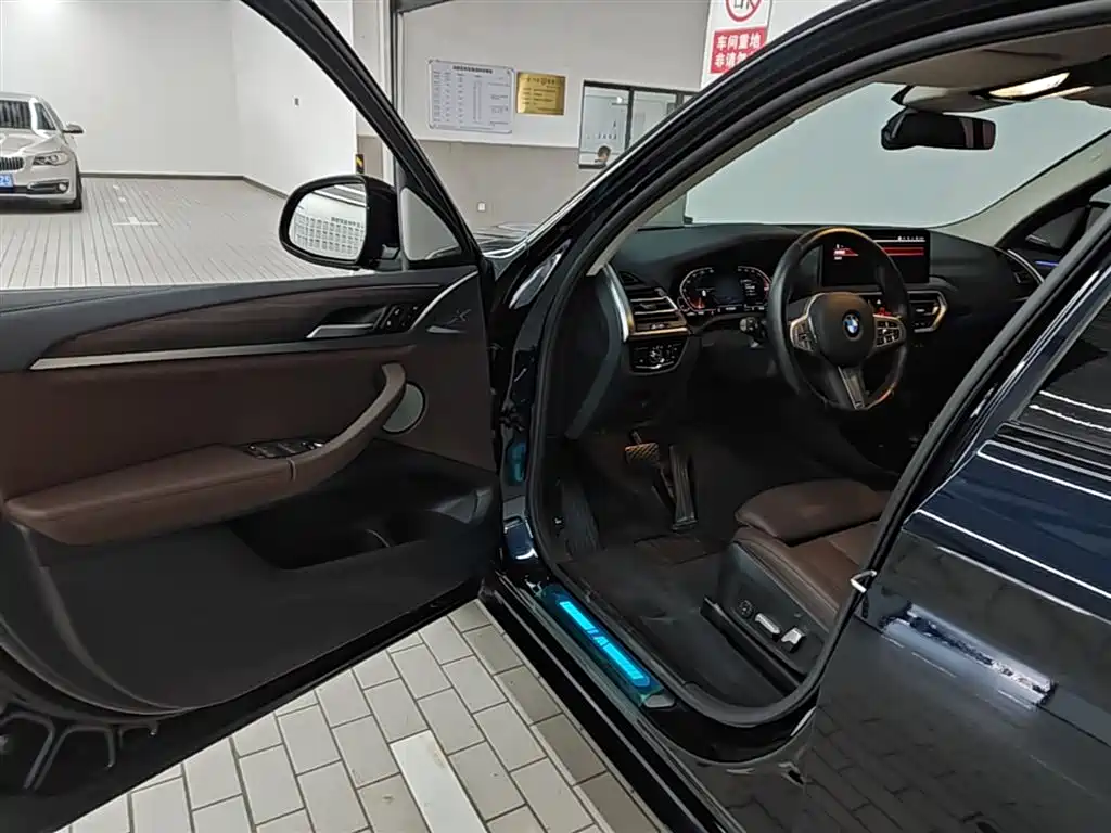 BMW X3 2023 Facelift xDrive30i Leading M Night Package фото 23