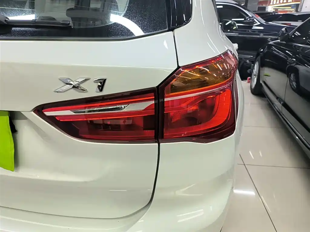 BMW X1 2016 sDrive18Li Fashion Model фото 8