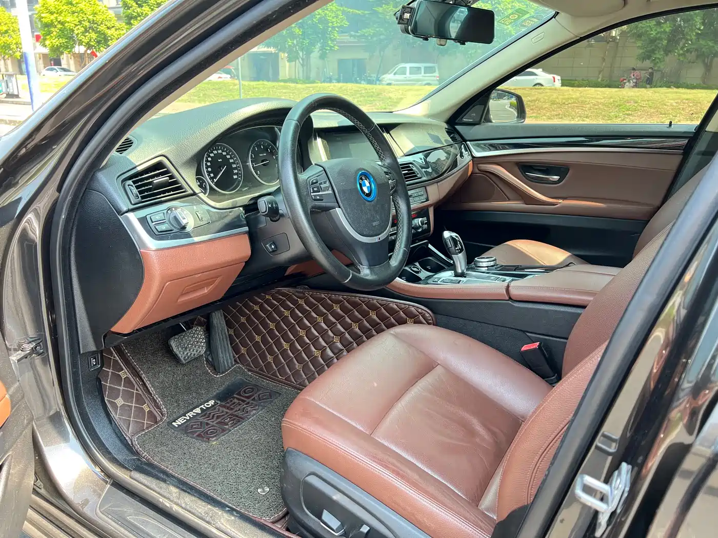 BMW 5 Series 2014 520Li Elegance фото 8