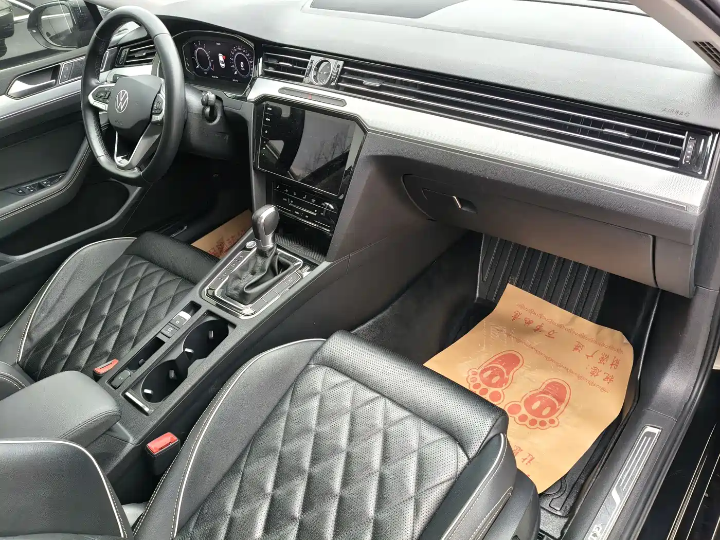 VOLKSWAGEN MAGOTAN GTE PLUG IN HYBRID