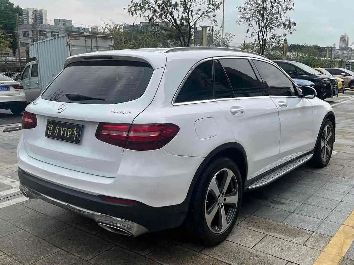 Mercedes-Benz GLC 2016 GLC 260 4MATIC Luxury фото 4