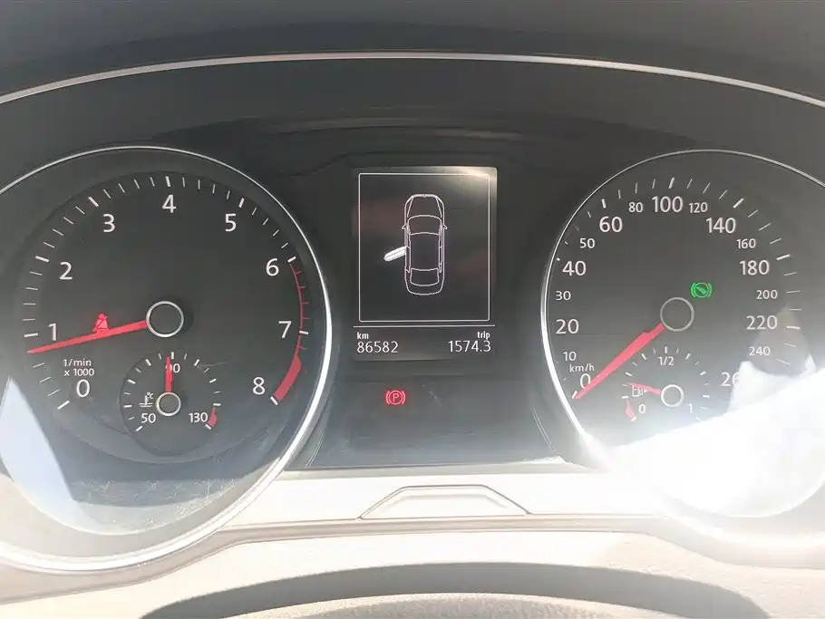 Volkswagen Magotan 2019 330TSI DSG Luxury China V фото 14