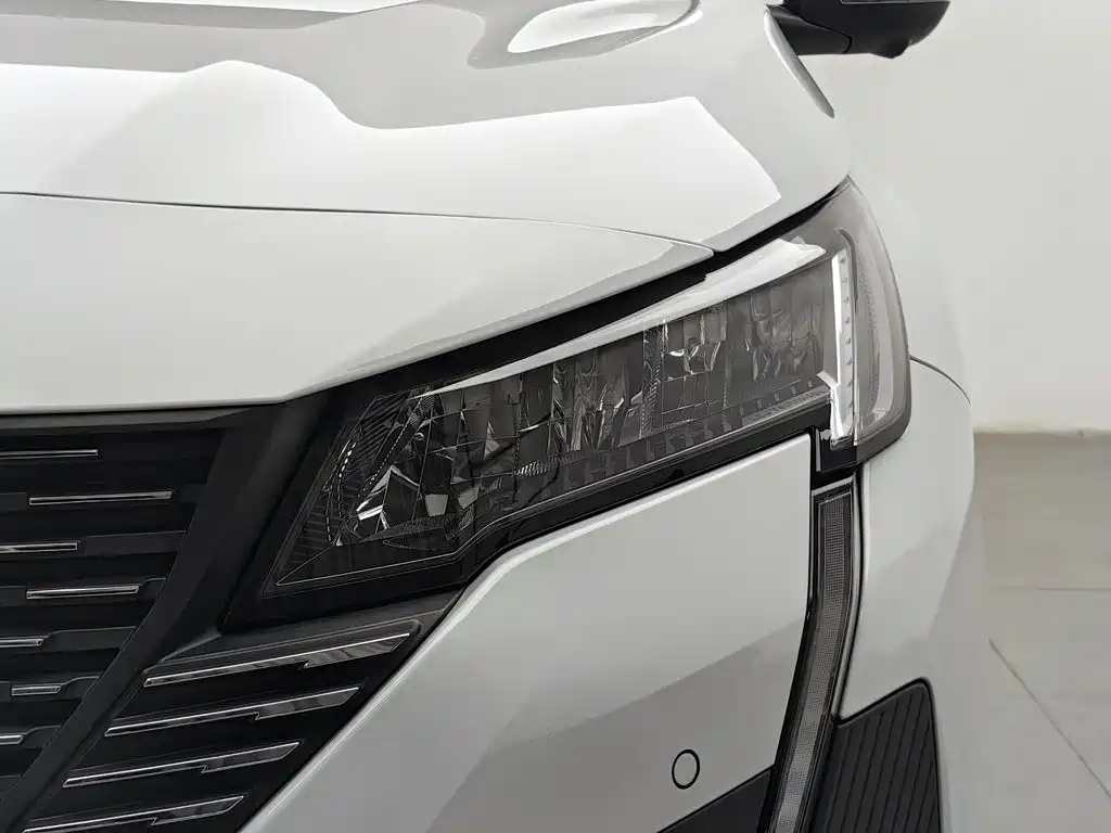 Peugeot 408 2026 2024 360THP Dá Dá Edition Latour