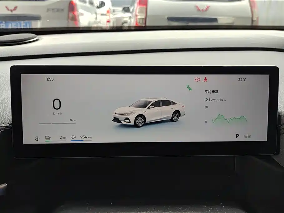 Geely Galaxy Galaxy A7 2025 EM-i 70km Luxury Edition фото 14