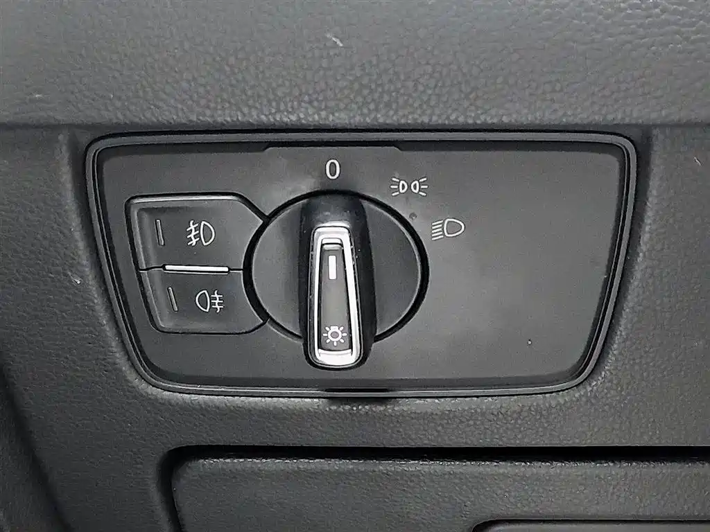 Volkswagen Magotan 2018 280TSI DSG Comfort фото 21