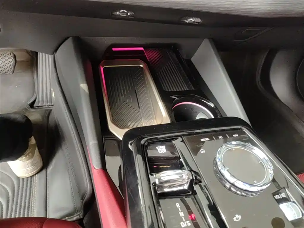 BMW 5 Series 2025 530Li Premium M Sport Package фото 21