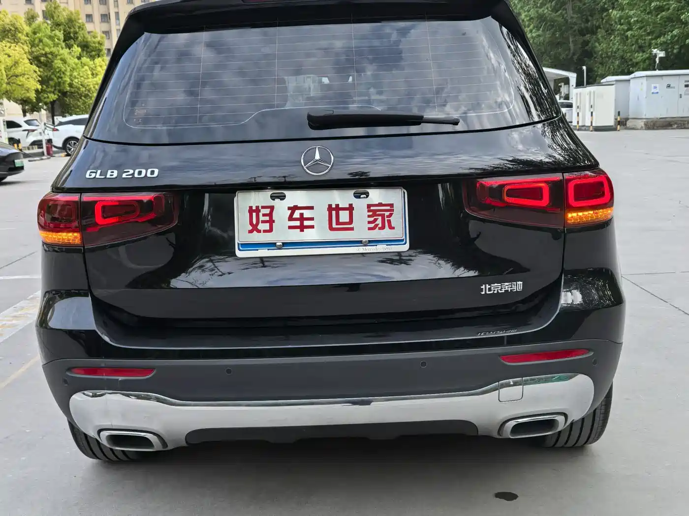 MERCEDES-BENZ GLB