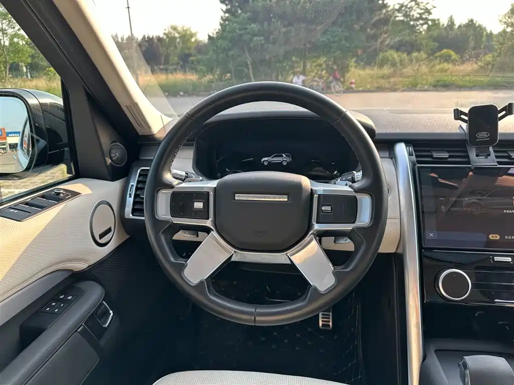 Land Rover Discovery 2021 360PS R-Dynamic SE фото 21