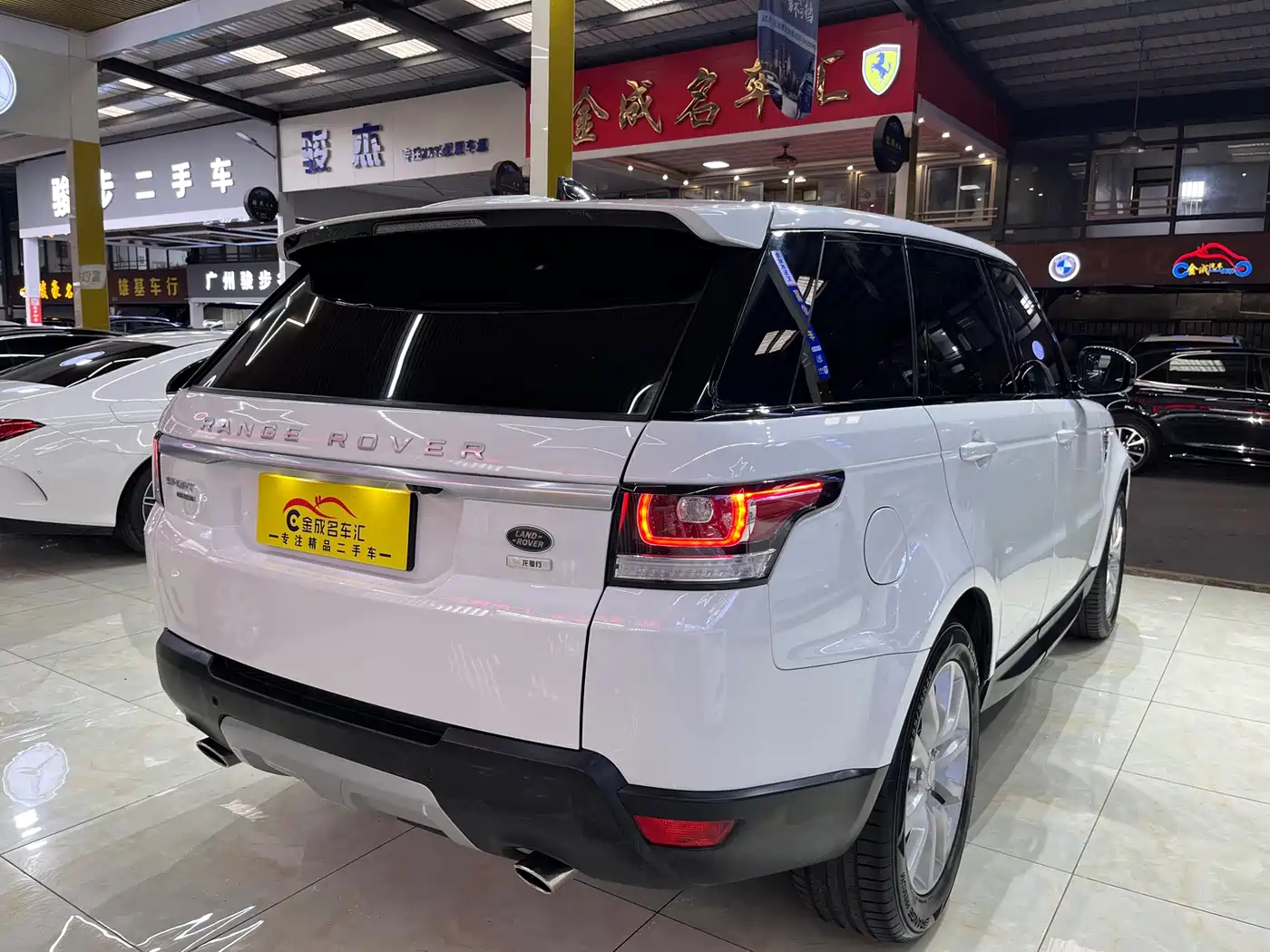 Land Rover Range Rover Sport 2017 3.0 SC V6 HSE фото 31