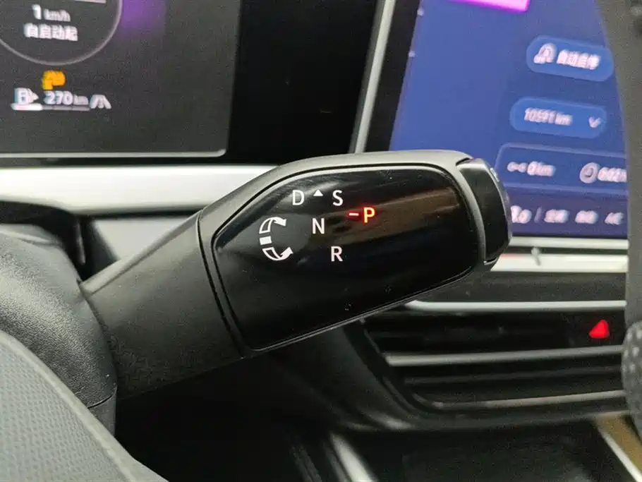 Volkswagen Passat 2025 Pro 380TSI Dragon Prestige Edition фото 16