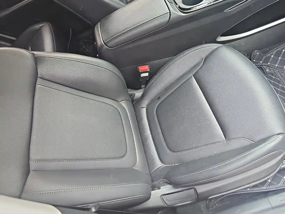 Photo 8 - Hyundai Tucson