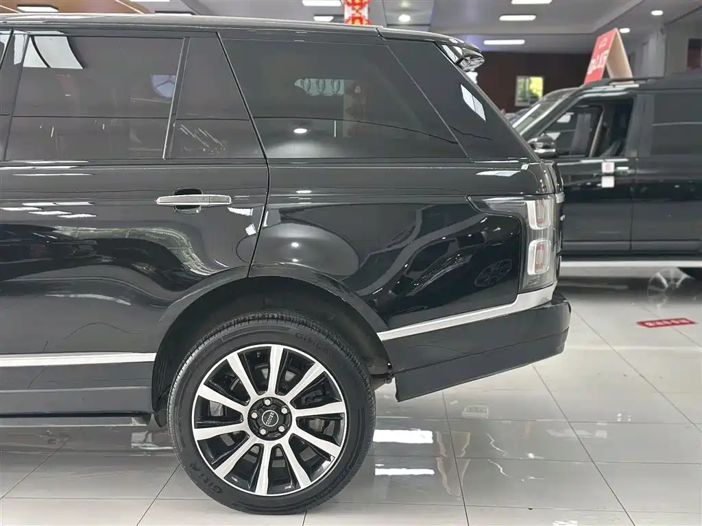 Land Rover Range Rover 2015 3.0 TDV6 Vogue фото 7
