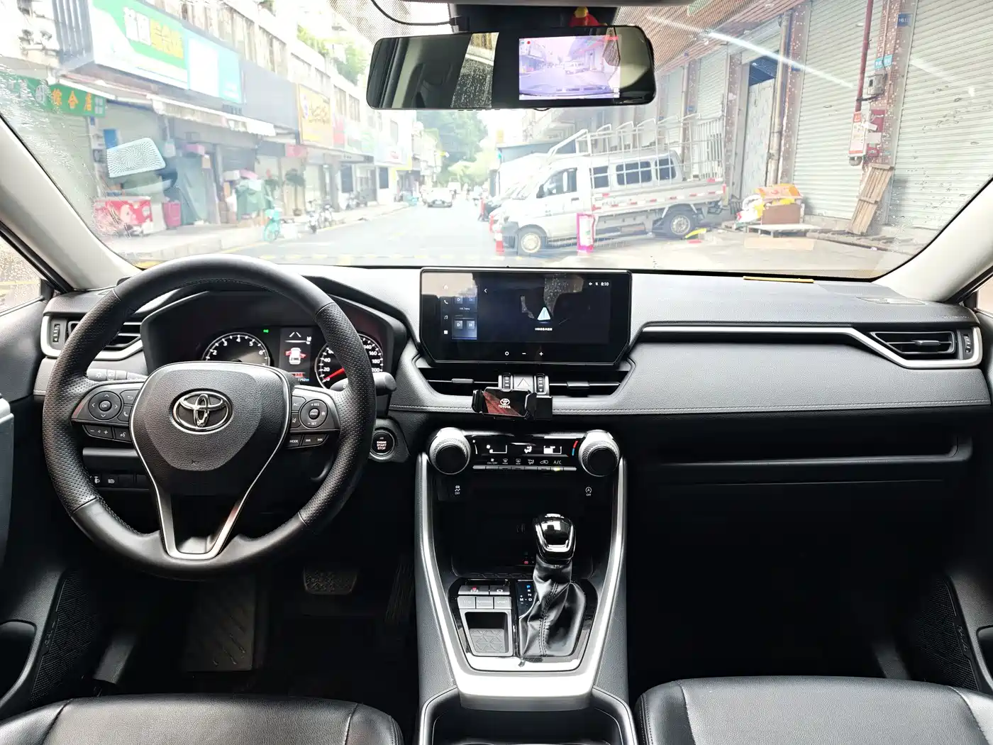 Toyota RAV4 Rongfang 2024 2.0L CVT FWD Urban Edition фото 12