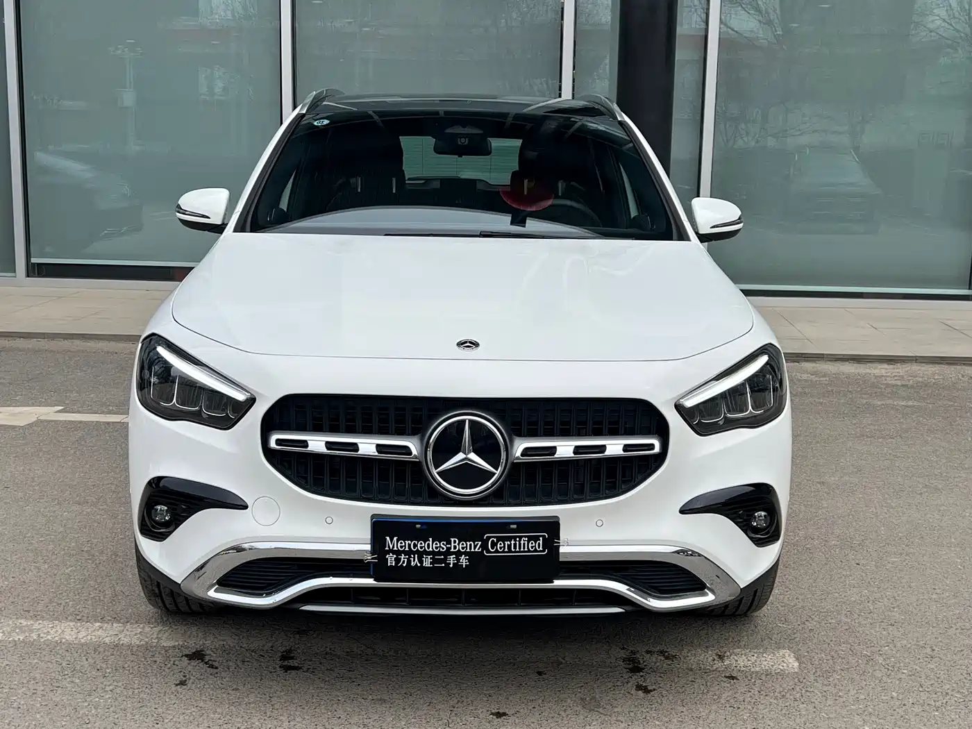 MERCEDES-BENZ GLA