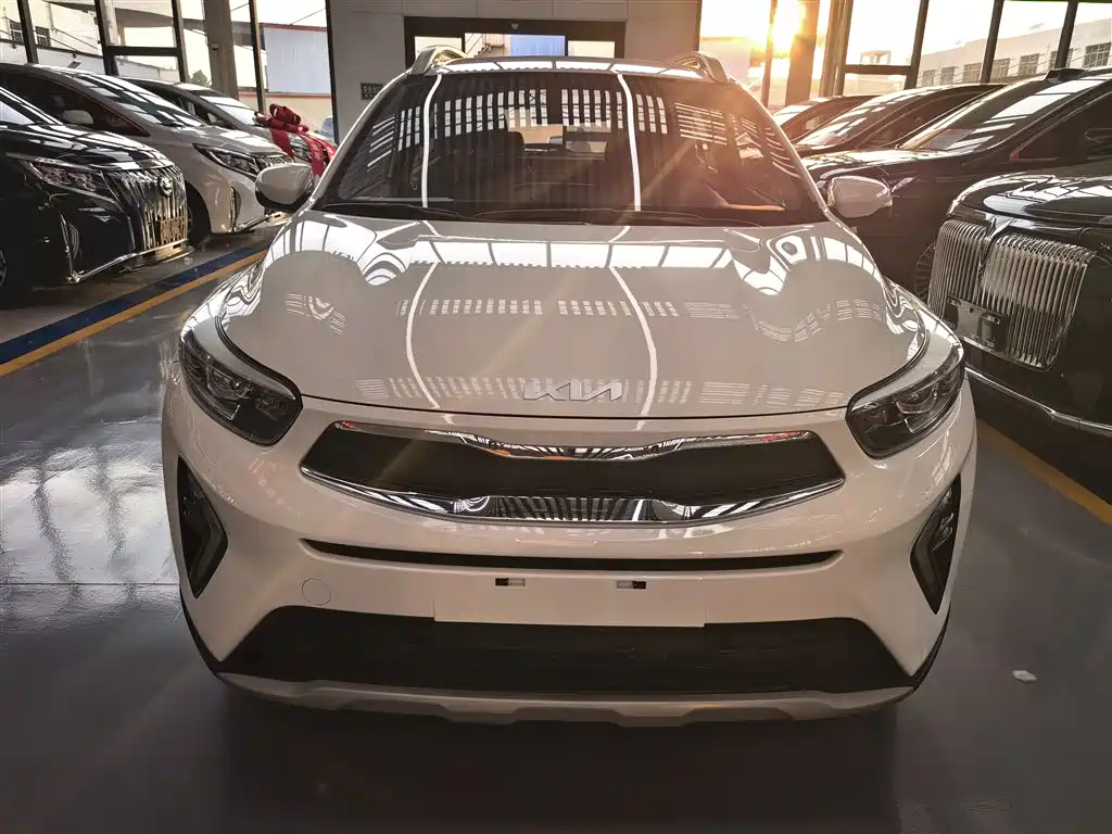 Kia KX1 2021 1.4L CVT Fun Edition фото 2