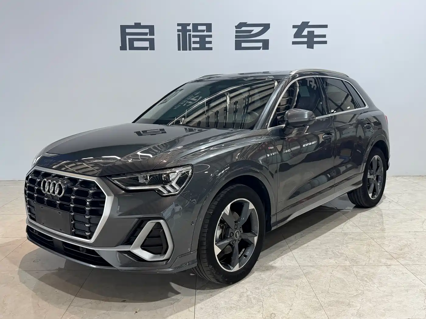 Audi Q3 2023 35 TFSI Fashion Dynamic (1.4T)