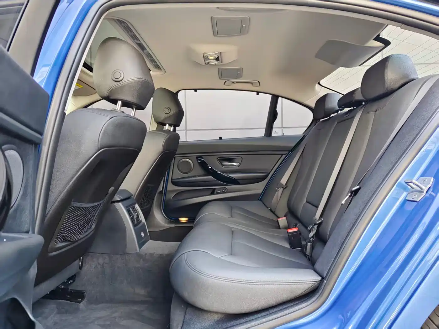 BMW 3 Series 2017 320Li M Sport фото 7