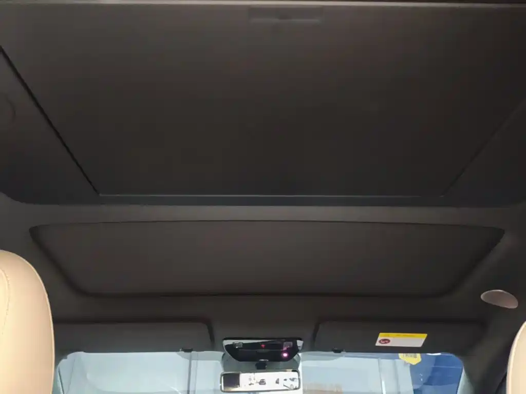 Li Auto i6 2026 2025 4WD Base Model