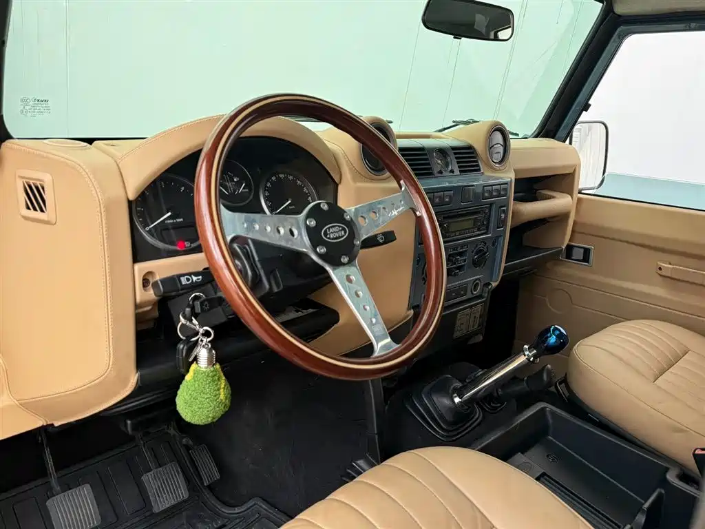 Land Rover Defender 2010 Ice·Fire Limited Edition фото 12