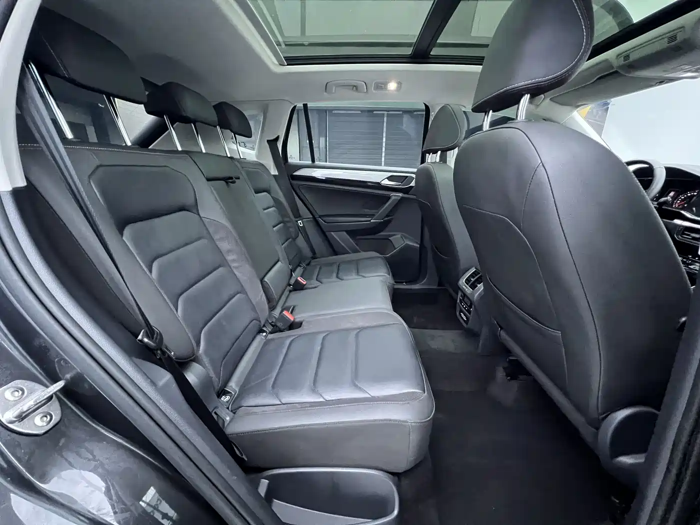 Volkswagen Tayron 2021 330TSI 2WD Luxury Smart Connect Edition фото 16