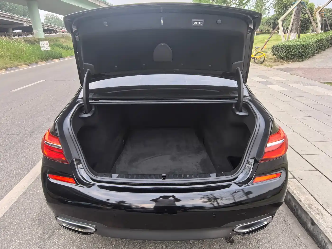 BMW 7 Series 2018 730Li Leading Type M Sport Package фото 7