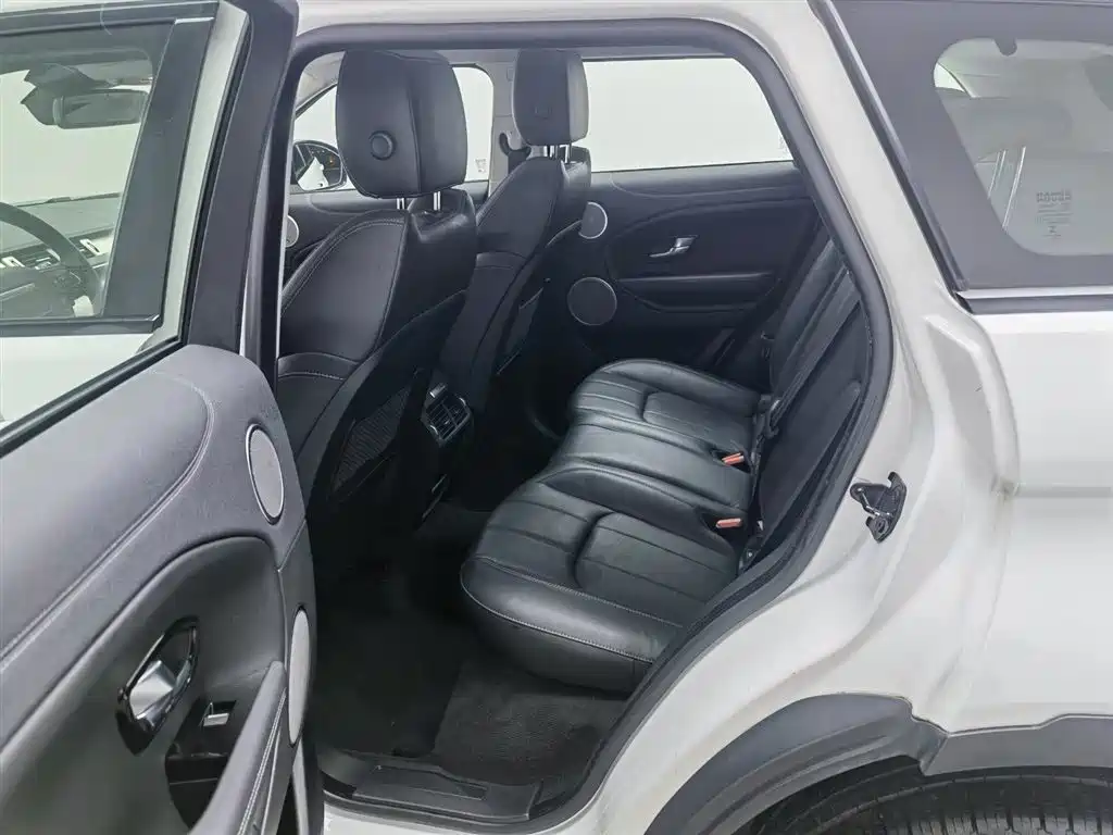 Land Rover Range Rover Evoque 2018 240PS SE DYNAMIC Smart Edition фото 15
