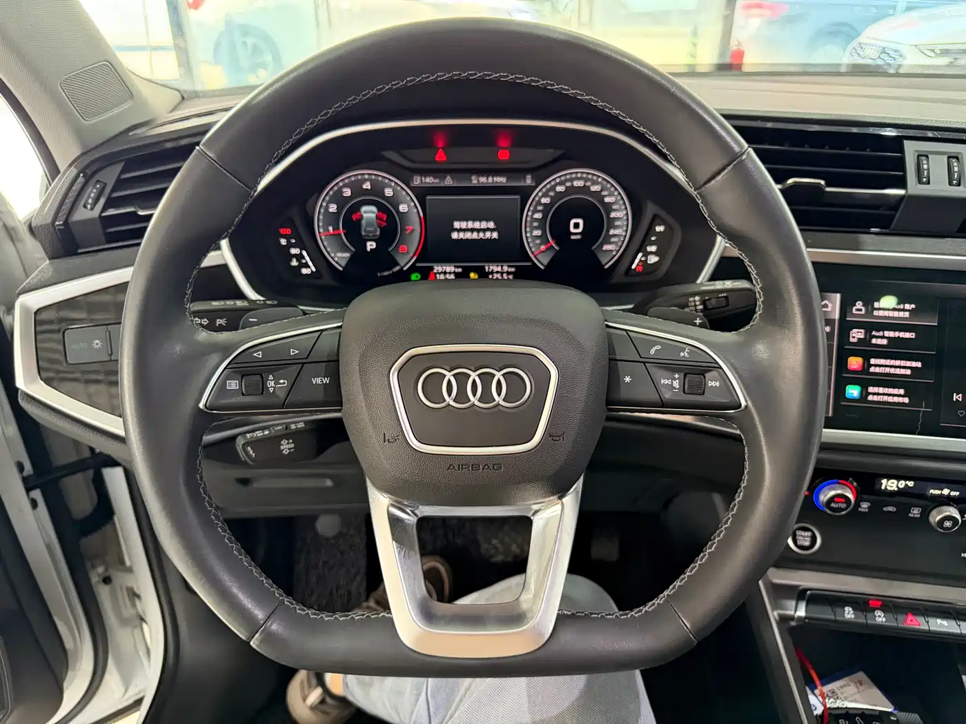 Audi Q3 2022 35 TFSI Fashion Dynamic фото 12