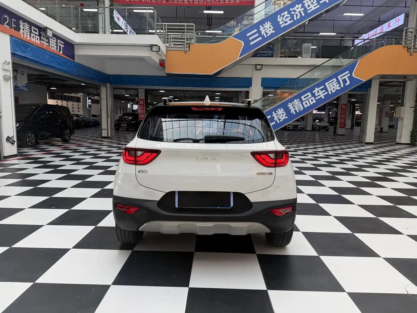 Kia KX1 2021 1.4L CVT Fun Sunroof Version фото 5