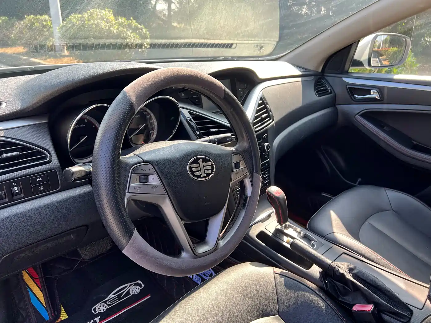 Besturn B70 2016 2016 2.0L Automatic Luxury