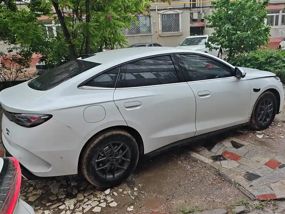 BYD Seal 06 New Energy 2025 DM-i Smart Drive 80KM Luxury фото 3