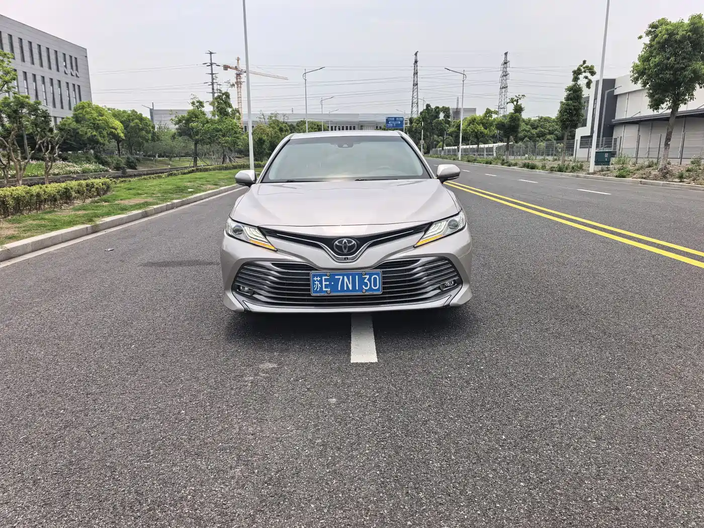 Toyota Camry 2018 2.0G Luxury Edition фото 2