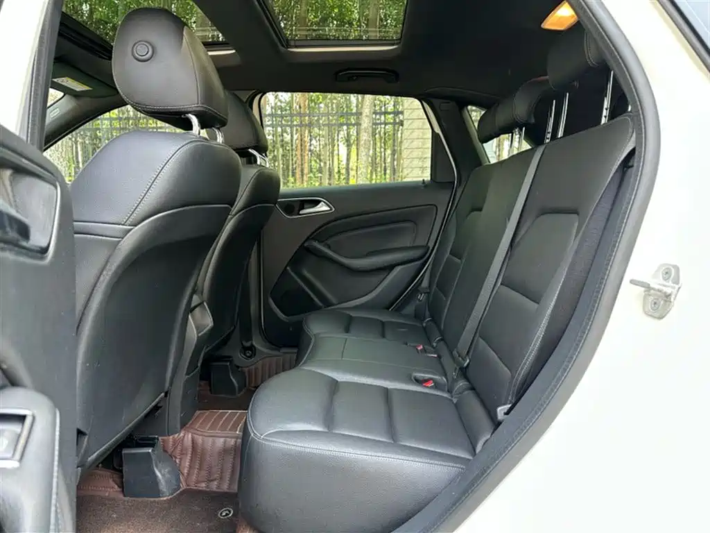Mercedes-Benz B-Class 2017 B 200 Dynamic фото 15