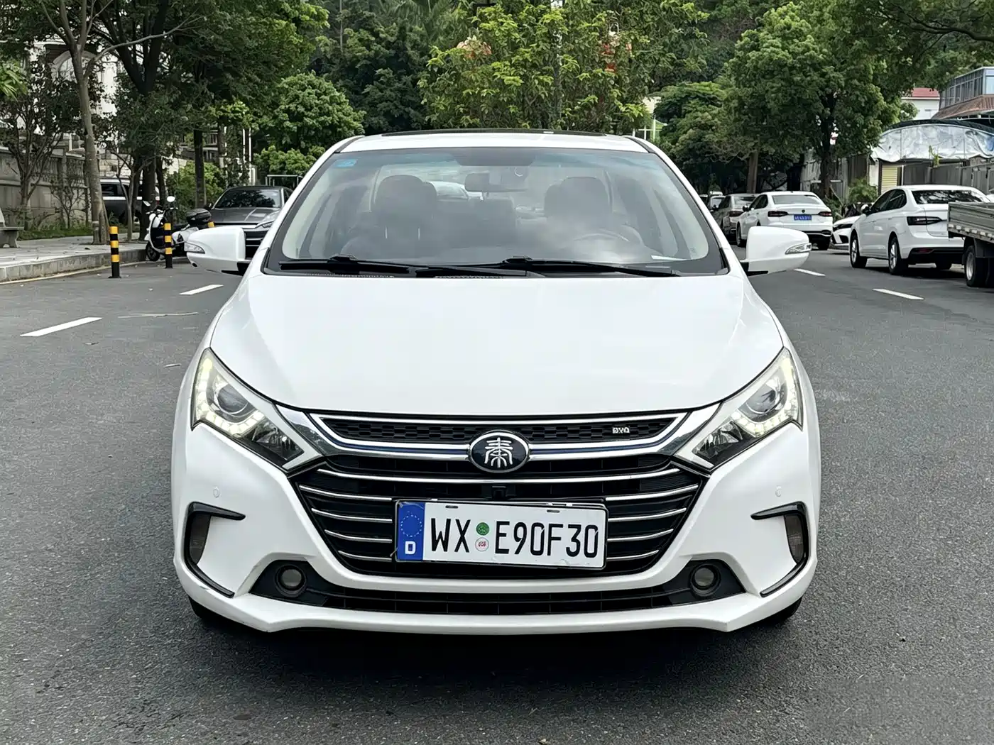 BYD Qin New Energy 2017 2017 1.5T Qin 100