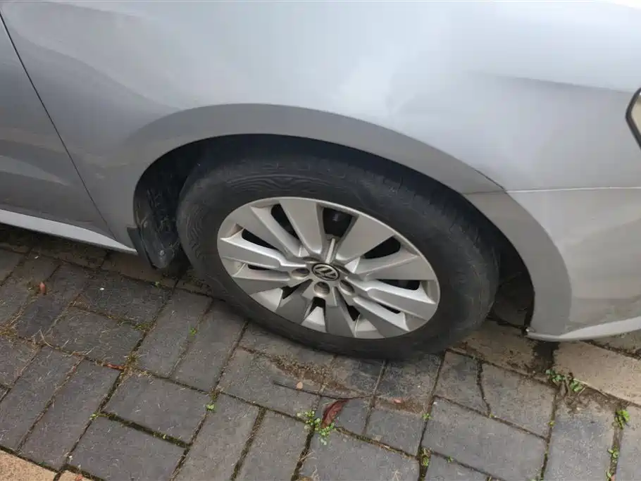 Volkswagen Lavida 2013 1.4TSI DSG Comfort Edition фото 6