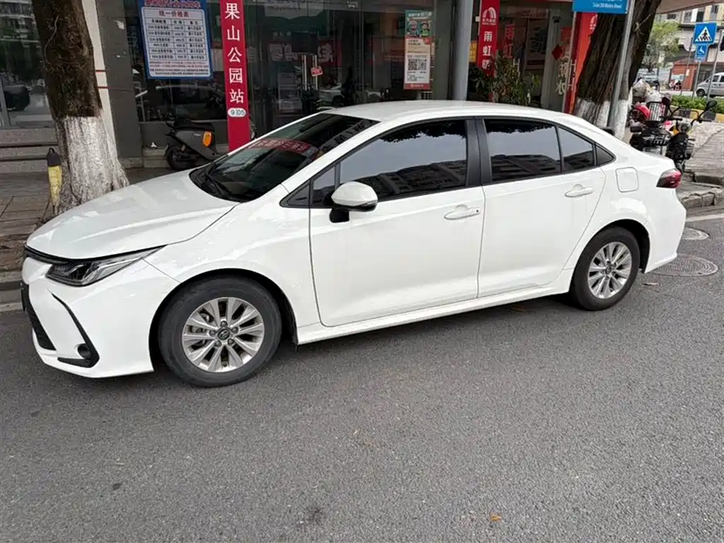 Toyota Corolla 2022 TNGA 1.5L CVT Pioneer Edition фото 3