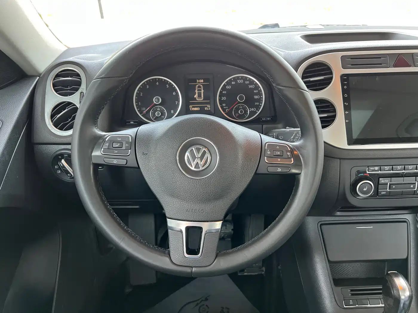 Volkswagen Tiguan 2012 1.8TSI Automatic 4WD Elite Edition фото 15