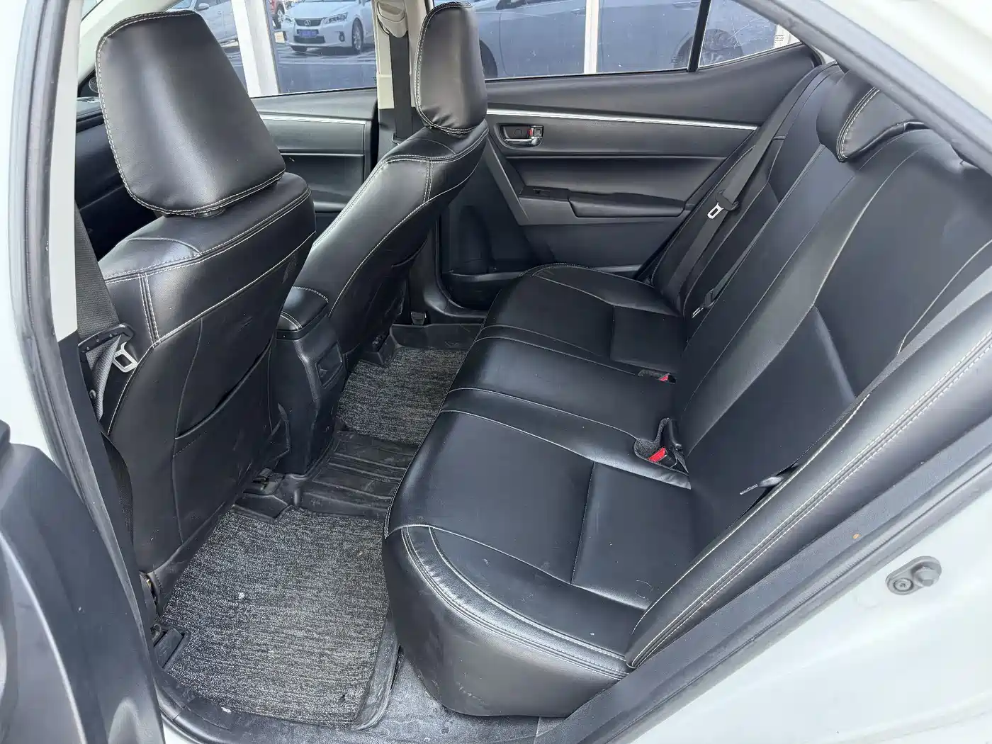 Toyota Corolla 2018 1.2T S-CVT GL Smart Edition фото 11