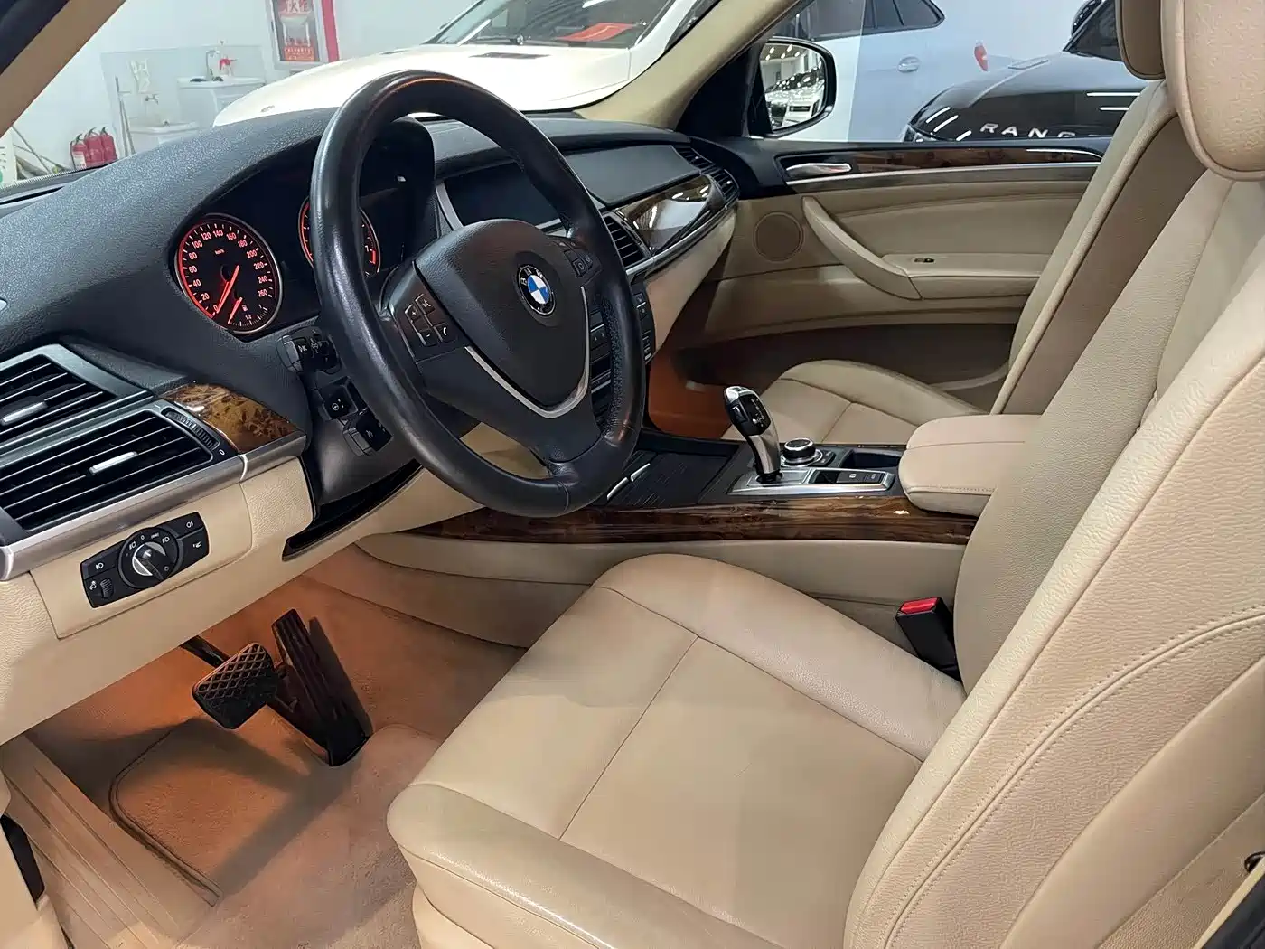 BMW X5 (Import) 2013 xDrive35i Luxury фото 5