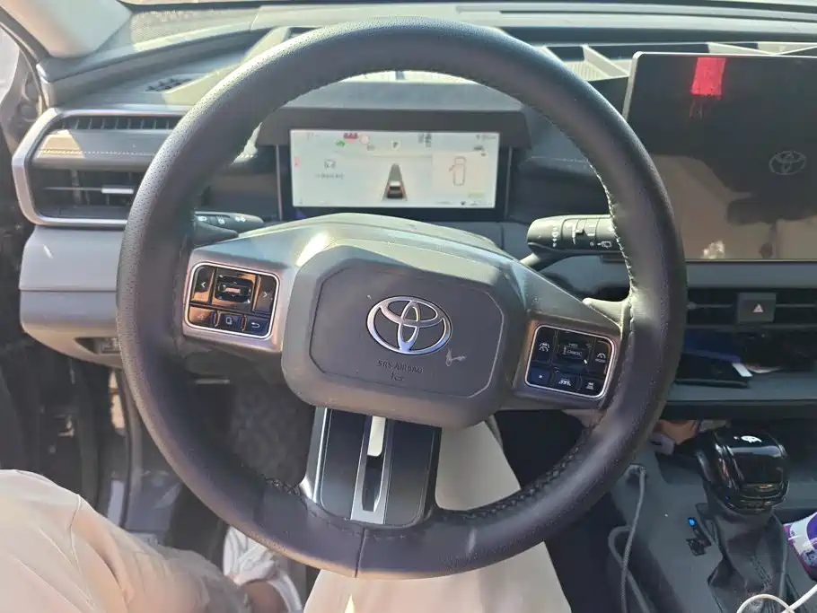 Toyota RAV4 2026 2026 Model Hybrid 2.0L E-CVT 2WD Base