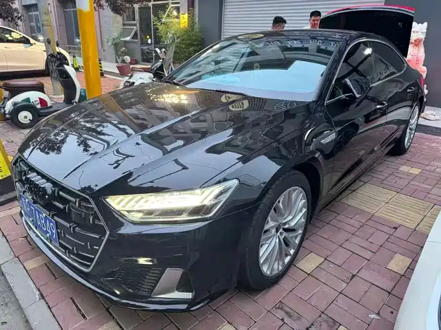 Audi A7L 2023