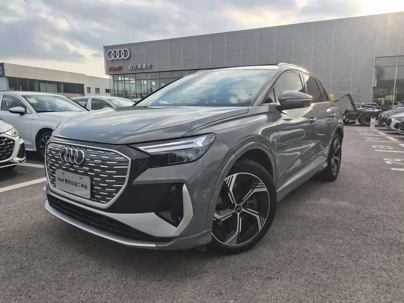 Фото 1 - Audi Q4 e-tron