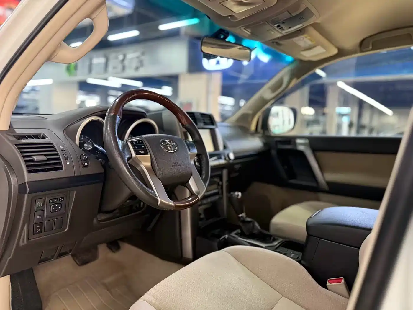 Toyota Prado (Import) 2010 2.7L Auto Luxury фото 4
