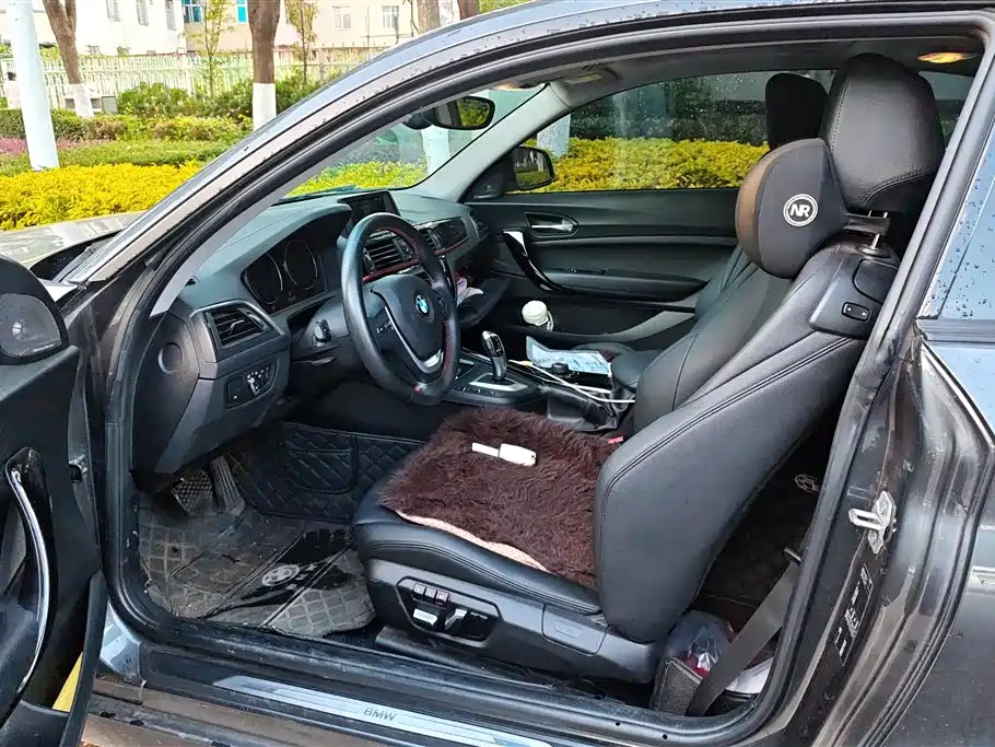 BMW 2 Series (Import) 2019 225i Sport Design Package фото 9