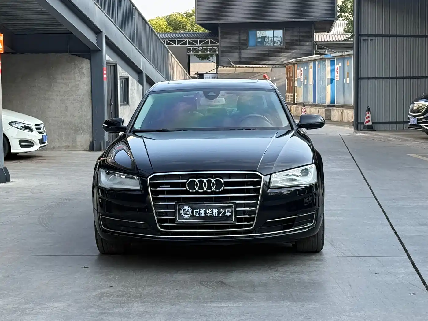 Audi A8 2014 A8L 45 TFSI quattro Comfort фото 2