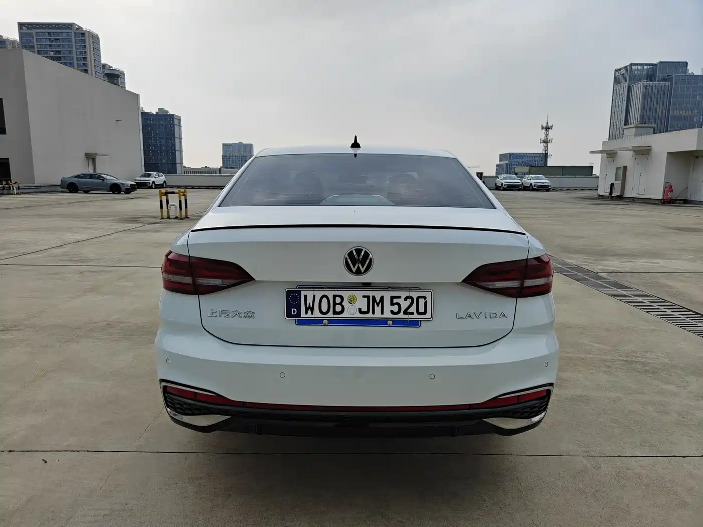 Volkswagen Lavida 2024 Model 300TSI DSG Starlight Leading Edition фото 6
