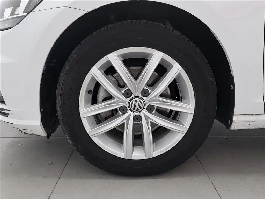 Volkswagen Golf 2018 230TSI Automatic Comfort фото 17
