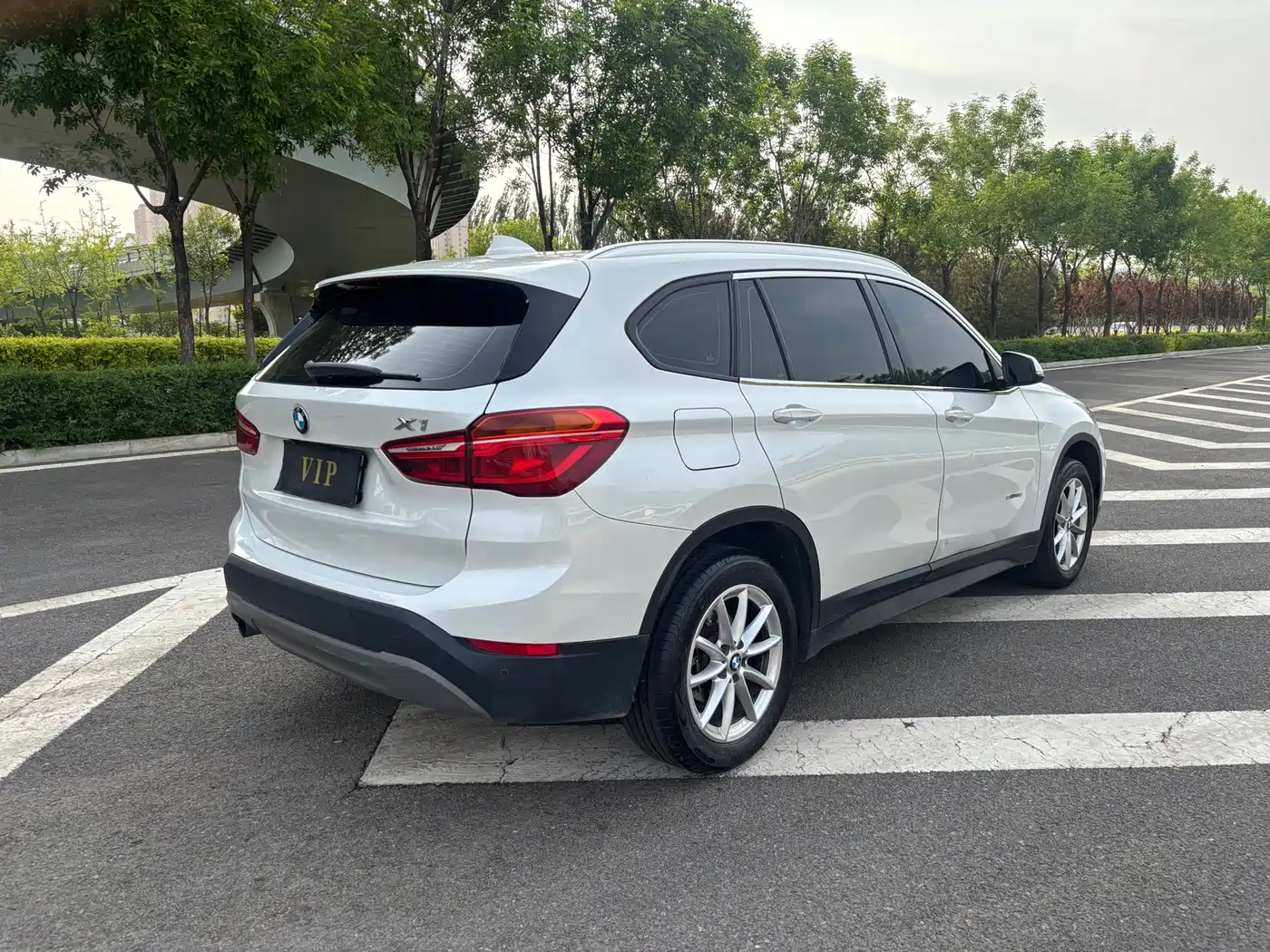 BMW X1 2018 sDrive18Li Fashion Model фото 9