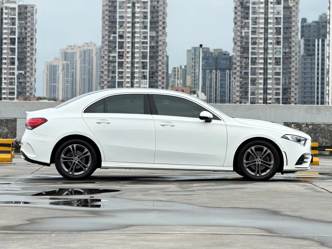 Mercedes-Benz A-Class 2020 Facelift A 180 L Sport Sedan фото 6