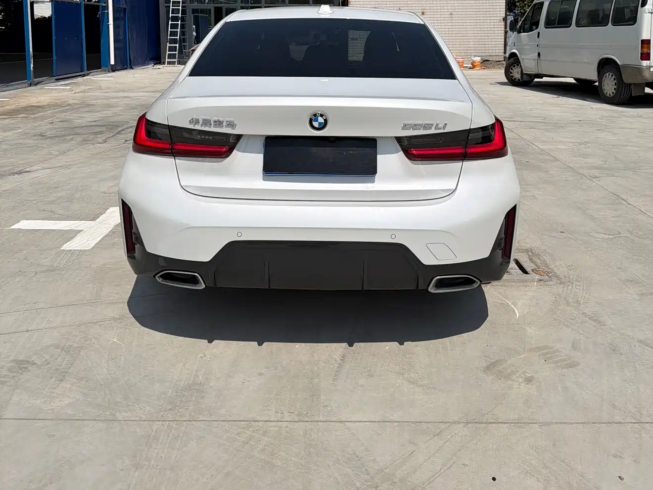 BMW 3 Series 2023 320Li M Sport Package фото 4