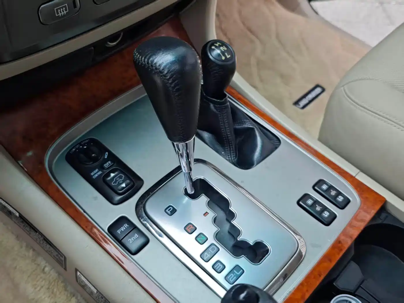 Toyota Land Cruiser фото 6